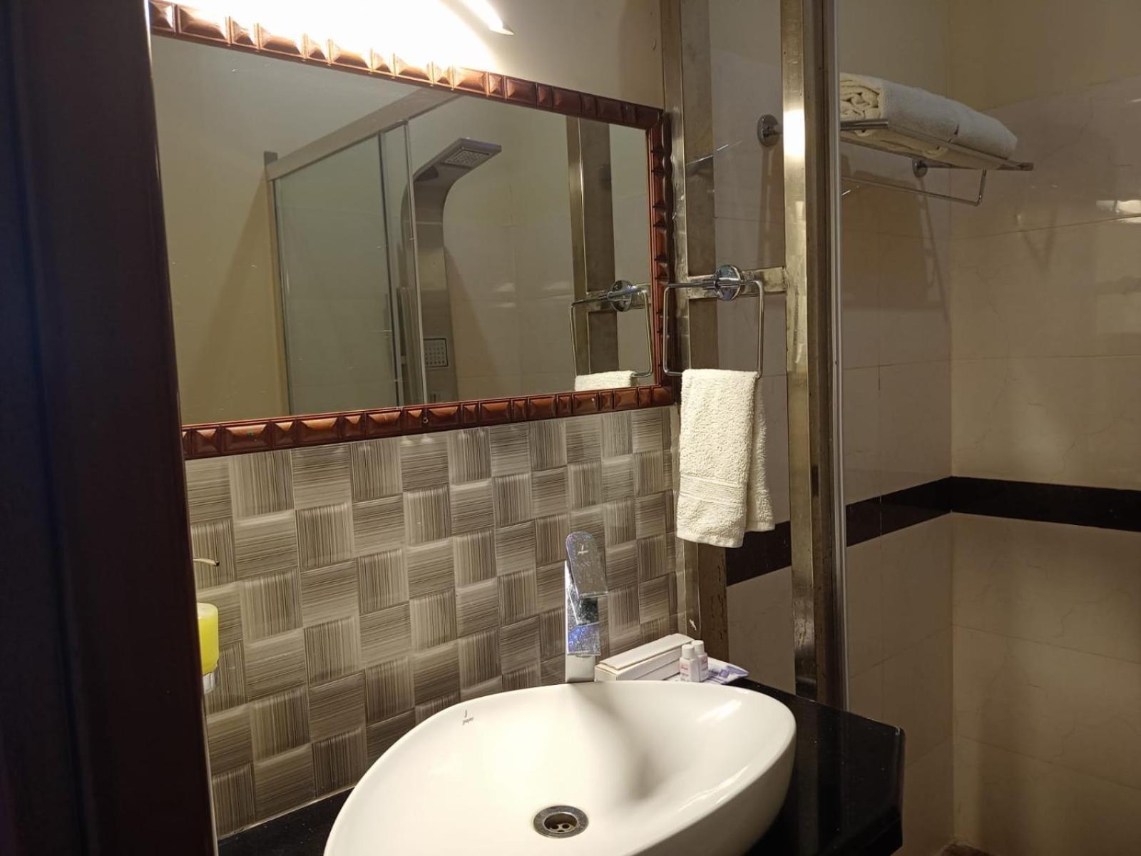 Changs Resort Kaharpara Екстер'єр фото